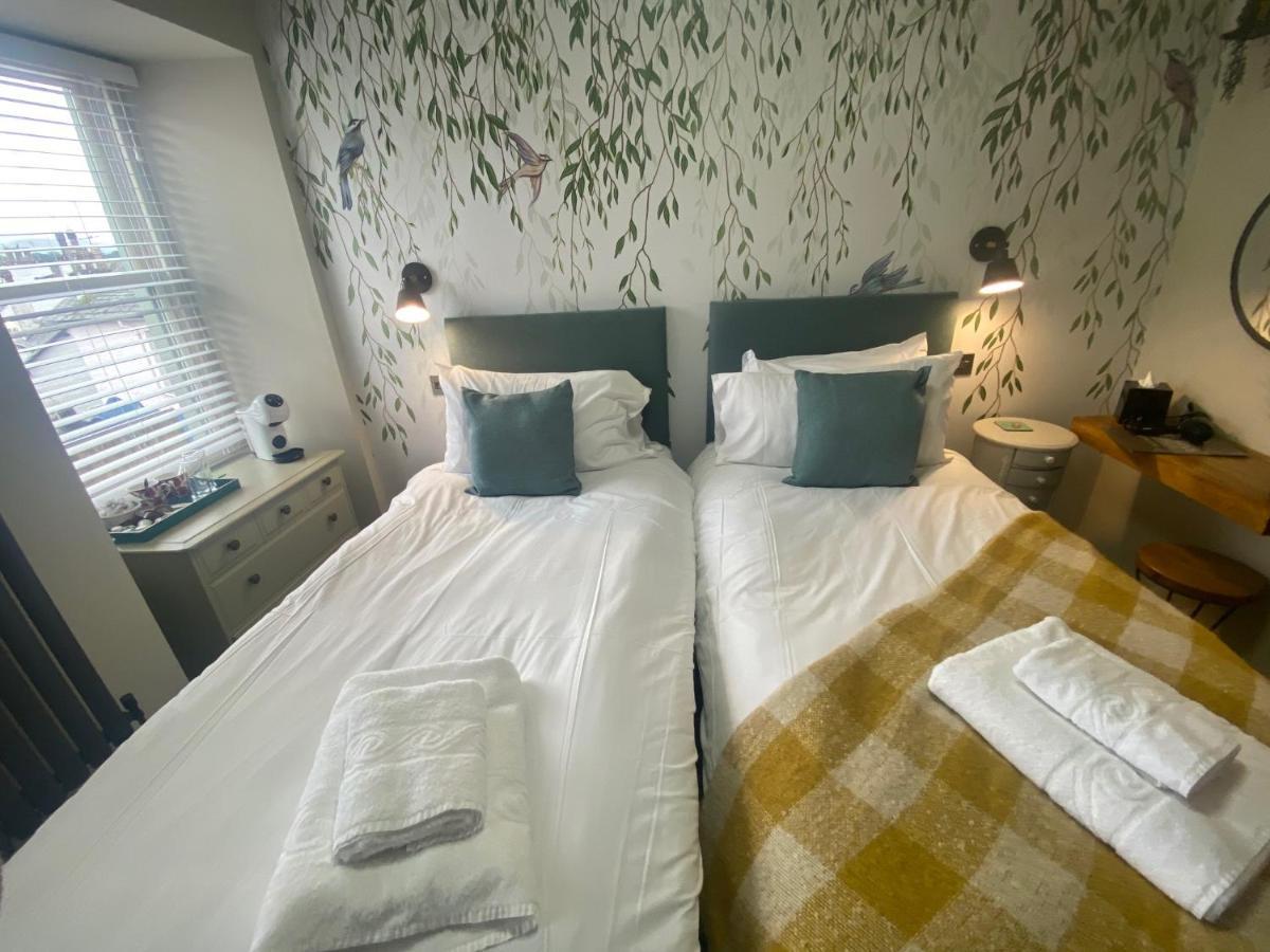 The Hive At Poppi-Red Bed & Breakfast Hawkshead Ngoại thất bức ảnh