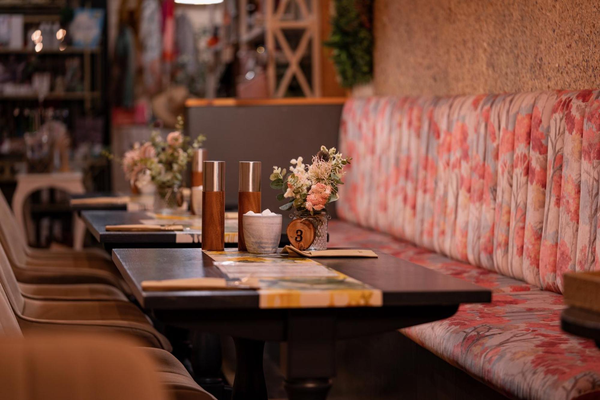 The Hive At Poppi-Red Bed & Breakfast Hawkshead Ngoại thất bức ảnh